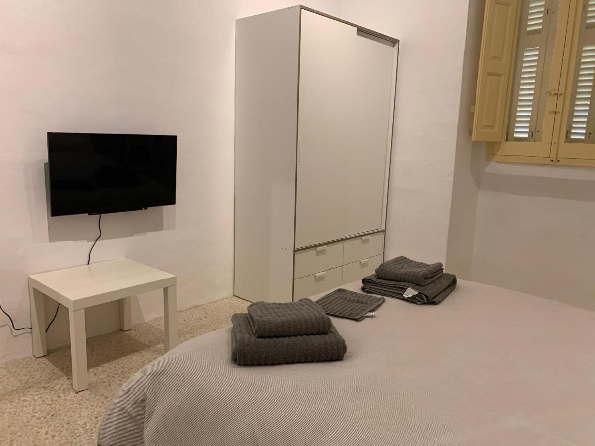 4 Bedroom Apartment In Sliema Near The Sea Eksteriør bilde